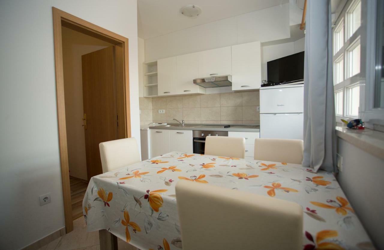 Kaštela Apartment Ribica מראה חיצוני תמונה